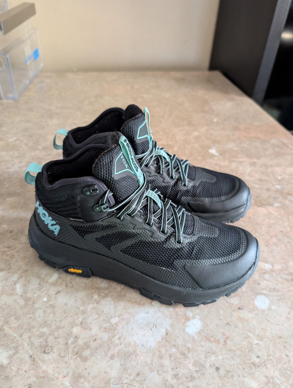 Hoka One One TOA GTX Vibram Waterproof durable  Hiking Boots Women's Size 9